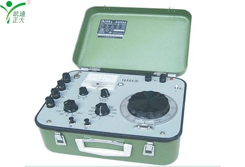 樂(lè)山電力賬戶(hù)凍結(jié)+機(jī)器查封+追加擔(dān)保